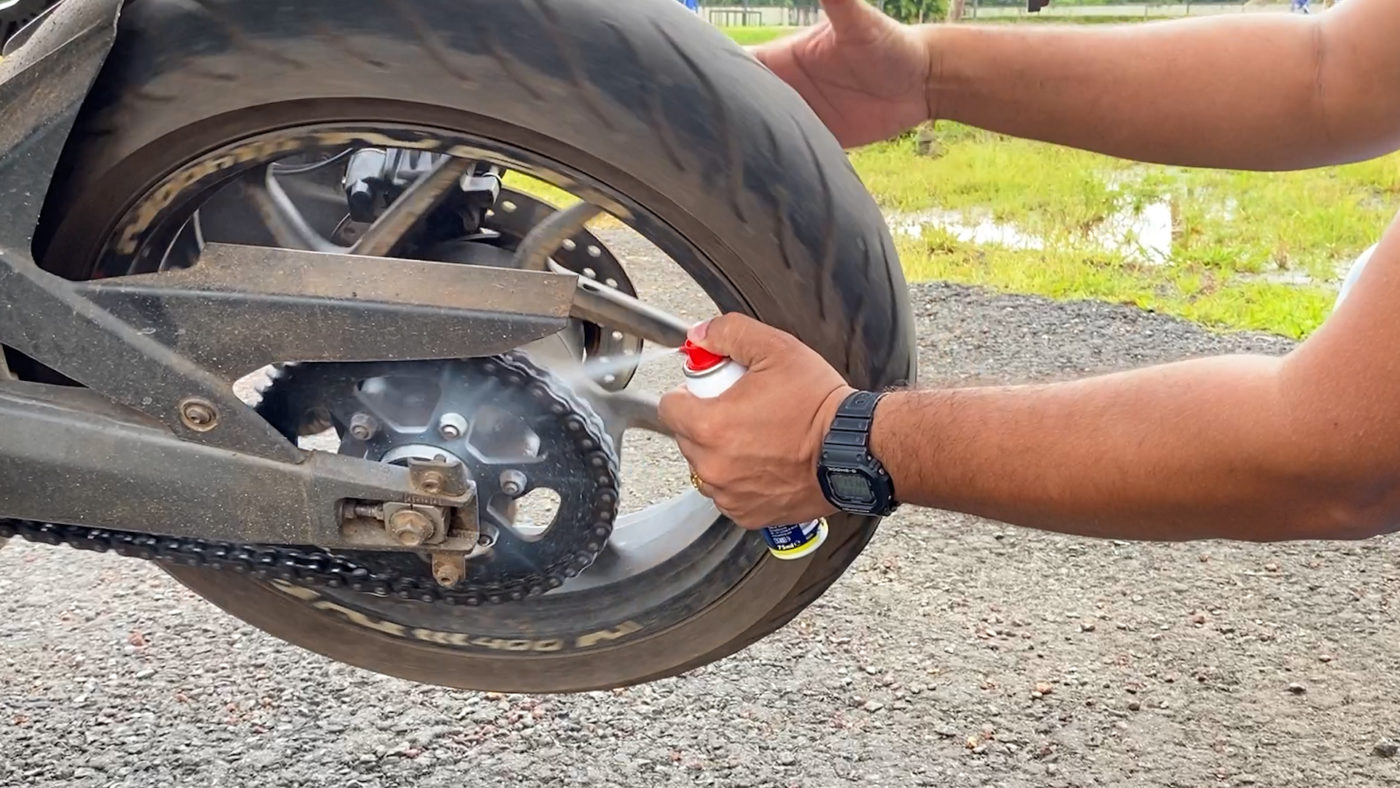 How to Lube a Motorcycle Chain