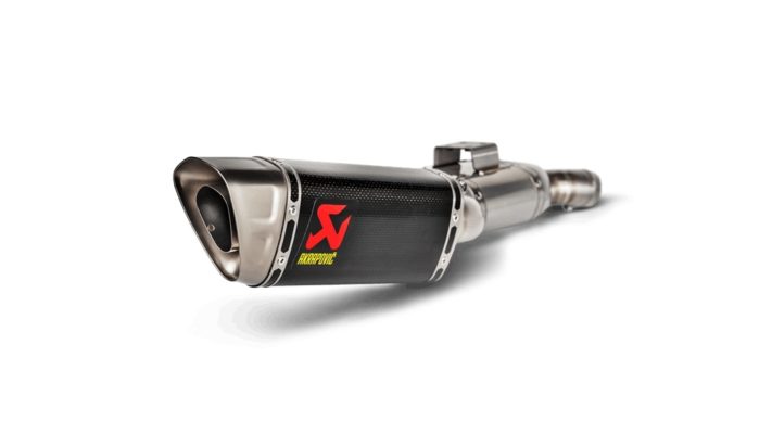 Akrapovic Carbon Fibre Slip On Exhaust For BMW F900XR 711x400 1 Akrapovic Carbon Fibre Slip On Exhaust For BMW F900XR 711x400 1