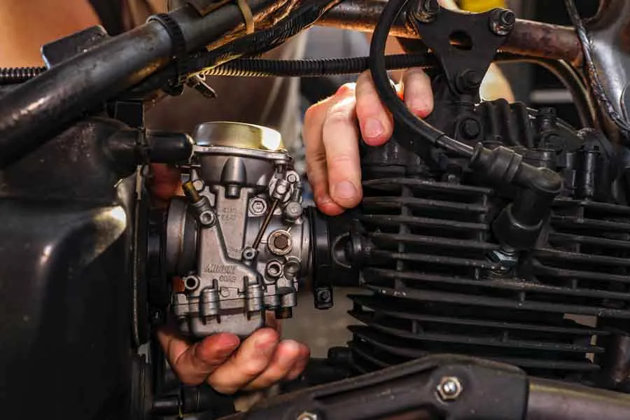 Carburetors vs Fuel injection Cover