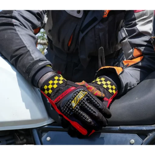Tiivra DS Chameleon Black Yellow Red Riding Gloves (2)