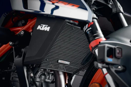 Evotech Performance Radiator Guard for KTM Duke 390 (2024+) 2
