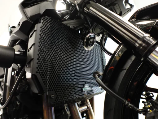 Evotech Performance Radiator Guard for Kawasaki Z900 SE (2025+) - Image 3