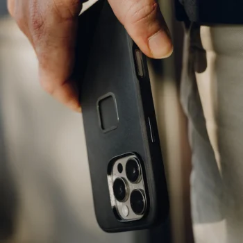 Alternative view of Peak Design Mobile Black Everyday Clarino Case for iphone 16 Pro