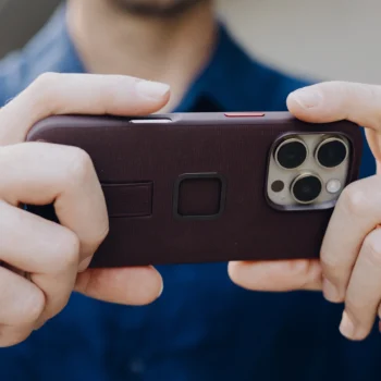 Alternative view of Peak Design Mobile Eclipse  Everyday Loop Case for iphone 16 Pro