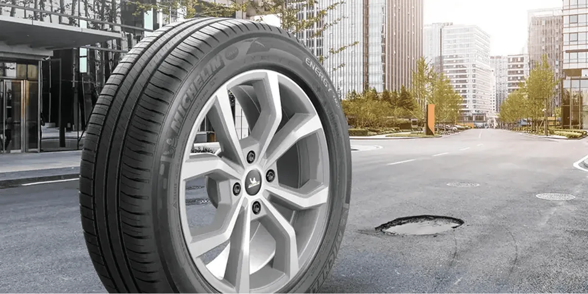 275/45R21 107Y TL LATITUDE SPORT 3 MO GRNX MI - Image 1