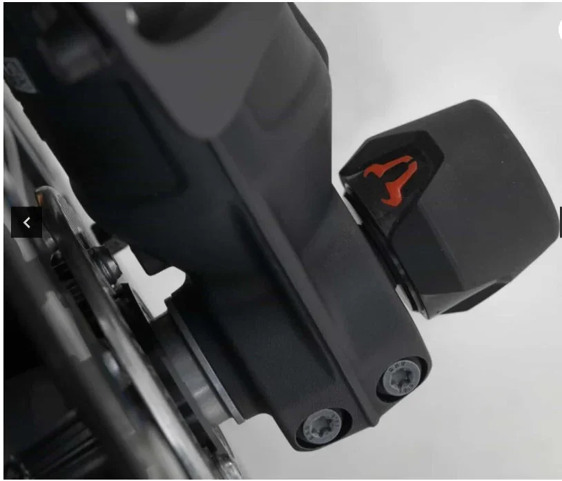 SW-Motech Front Axle Sliders for BMW S1000R / RR / XR / M1000R(STP.07.176.10301/B) - Image 5