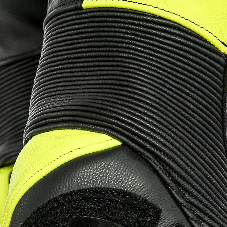 Dainese Axial D1 Boots (BLACK/FLUO-YELLOW) - Image 2