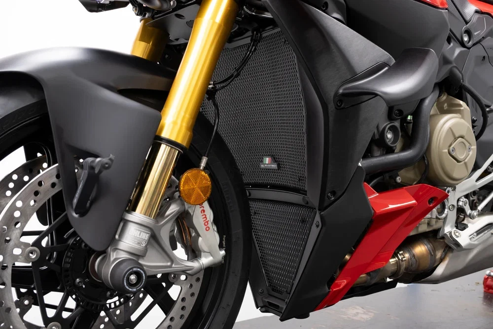 Evotech Radiator Guard Set for Ducati Streetfighter V4 2025 (PRN018192-018198) - Image 5