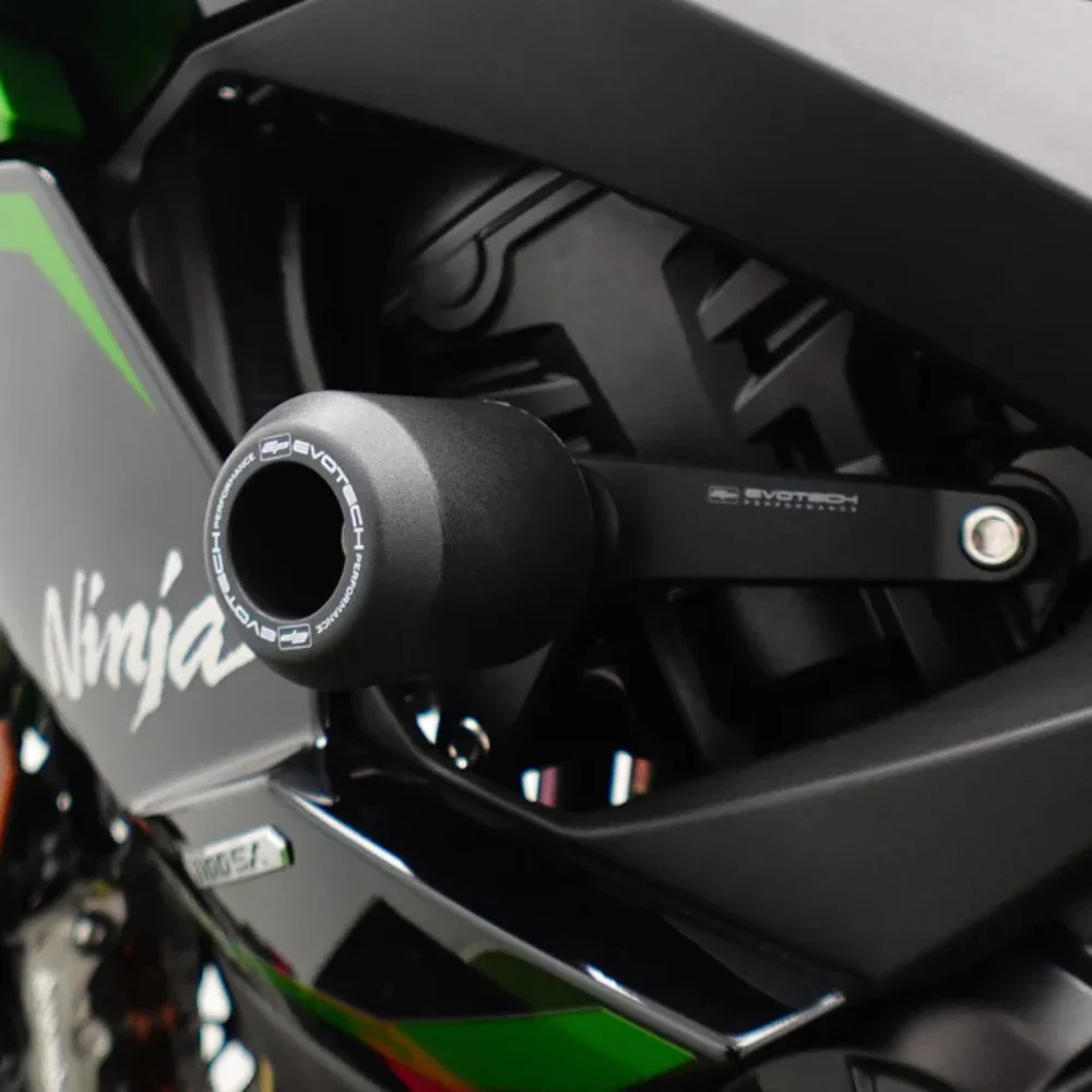 Evotech Frame Sliders for Kawasaki Ninja 1000SX (2020+) / 1100SX / Z1100 (2025+) (PRN014246) - Image 4