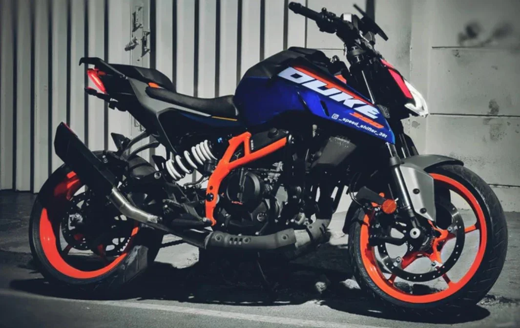 Barrel Exhaust Rogue V2 Exhaust for KTM 390 / 250 Gen 3 - Black(R2GKTMBKG3) - Image 1