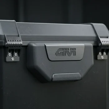 Givi FG-BMTN39 Backrest with Screw Sets for Matterhorn MTN39 - Image 1