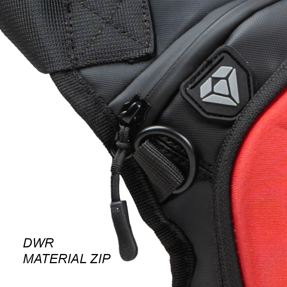 DSG Alpha Thigh Bag Black Red - Image 10