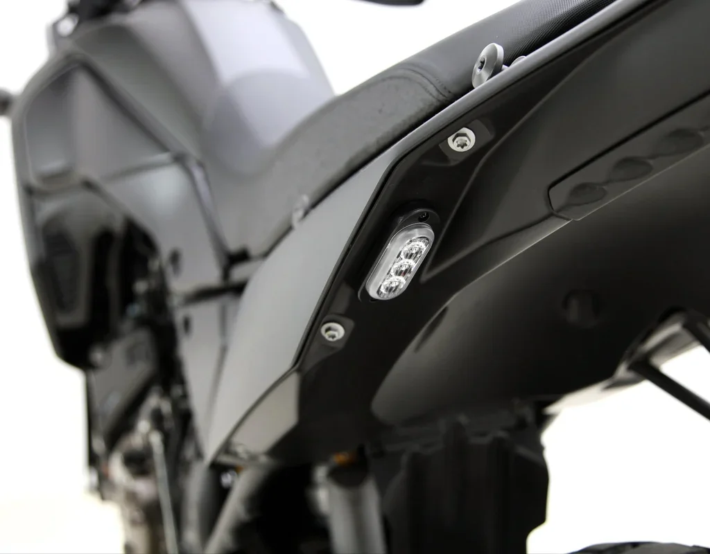 DENALI T3-S Switchback LED Pods - Rear - Indicator/Brake - DNL.T3S.10300 - Image 4