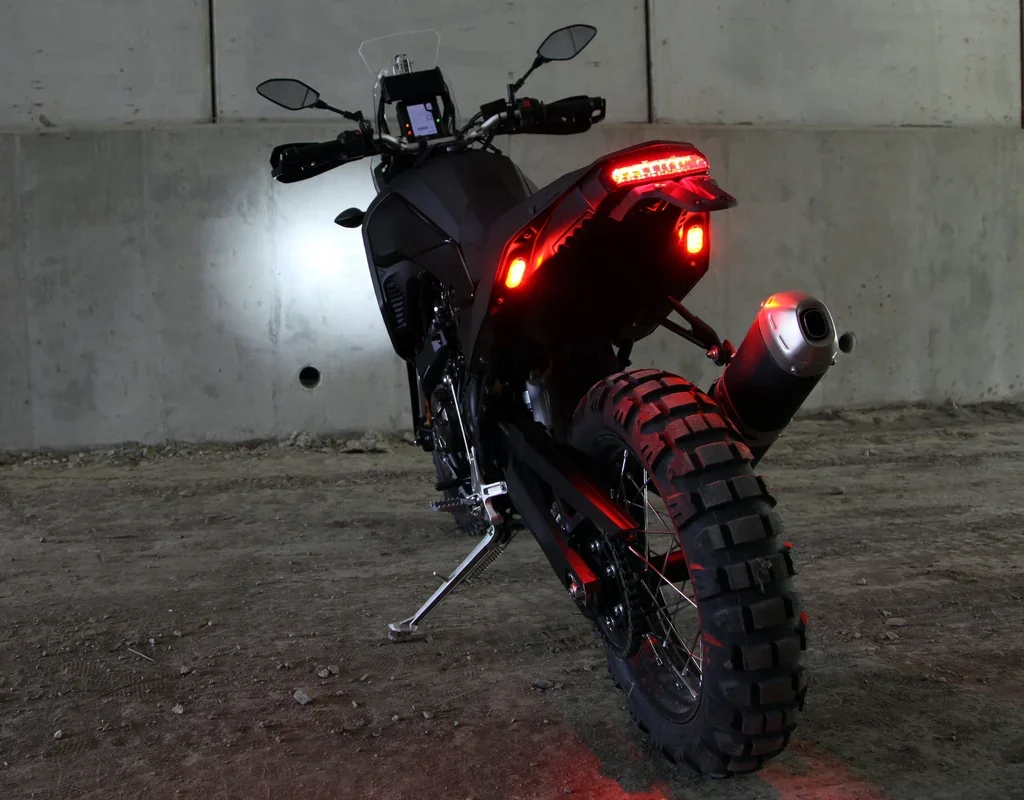 DENALI T3-S Switchback LED Pods - Rear - Indicator/Brake - DNL.T3S.10300 - Image 9